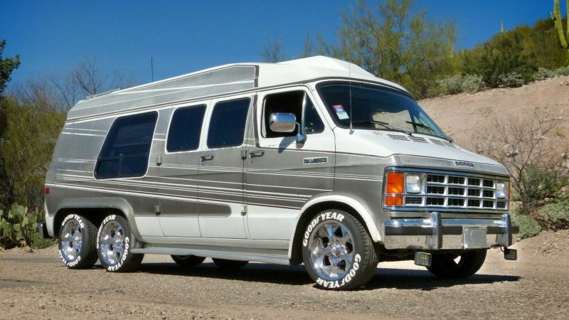 Dodge Ram van 1991