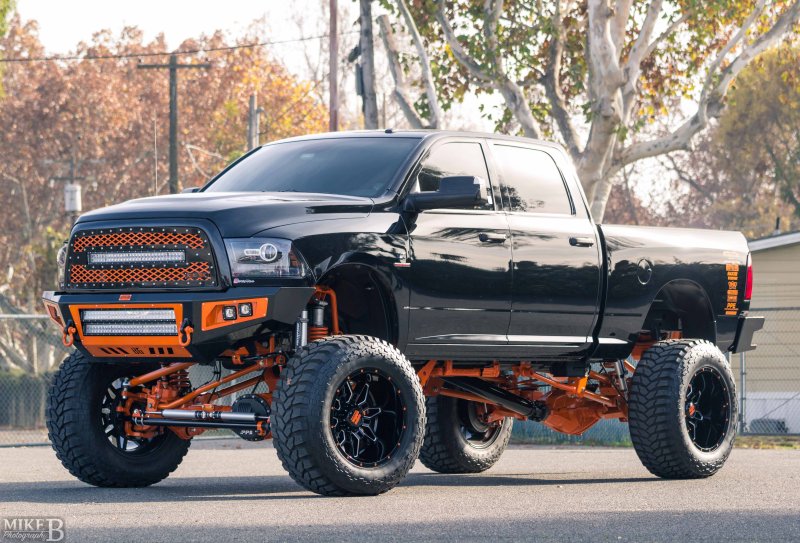 Dodge Ram 3500 лифт