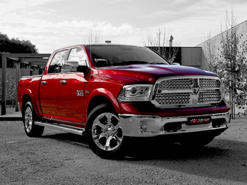 Dodge Ram 1500 красный