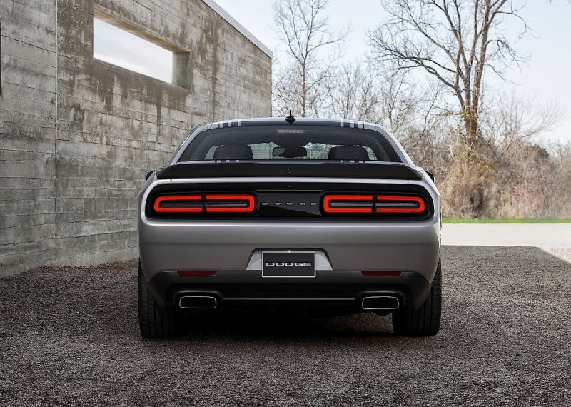 Dodge Challenger 392 Hemi