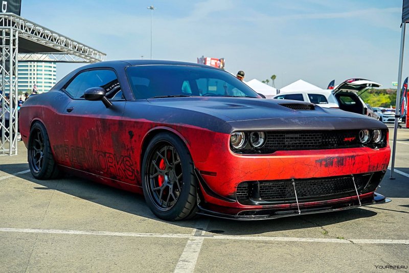 Dodge Challenger srt Hellcat Tuning