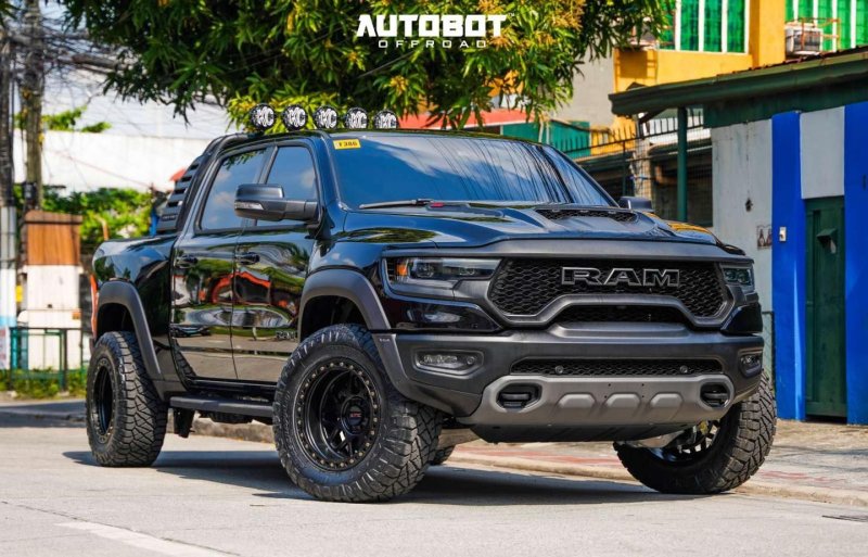 Dodge Ram TRX 6x6