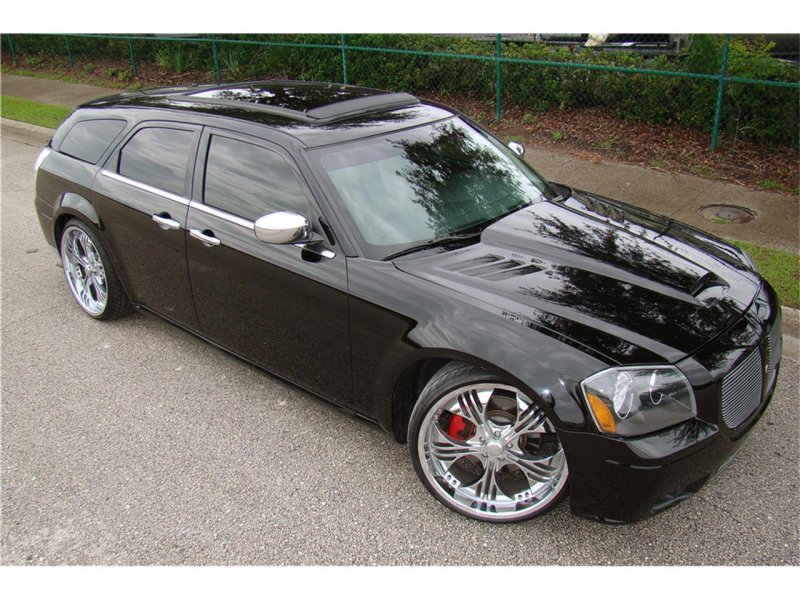 Dodge Magnum Custom