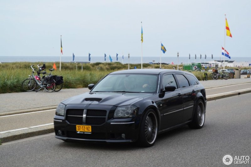 Dodge Magnum на одной базе