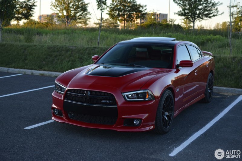 Dodge Charger srt8 2012