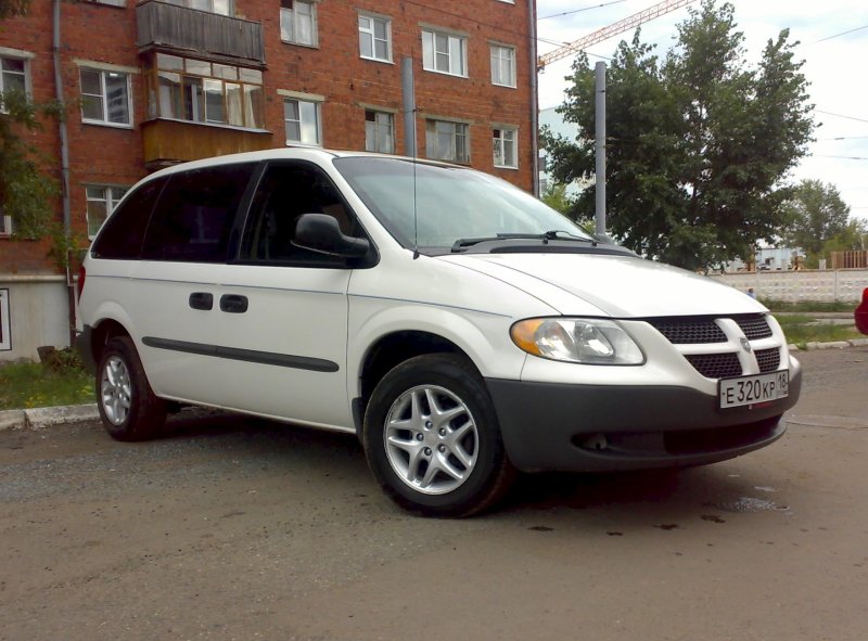 Dodge Caravan IV 2002