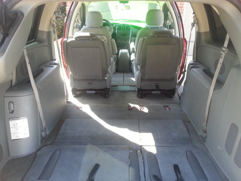 Dodge Caravan 2006 Interior