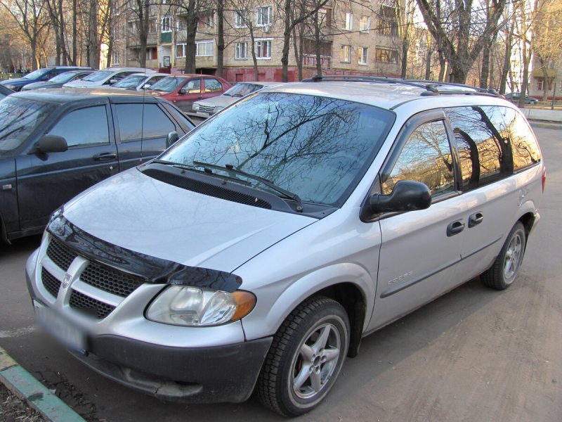 Dodge Caravan 2001 года