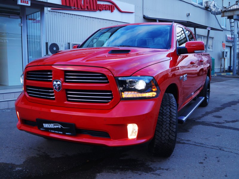 Dodge Ram 5.7 at, 2021