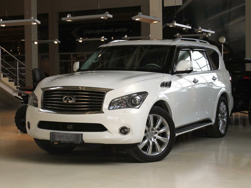 Инфинити qx56 2011 белый