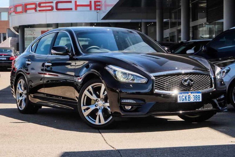 Infiniti q70s 5.6