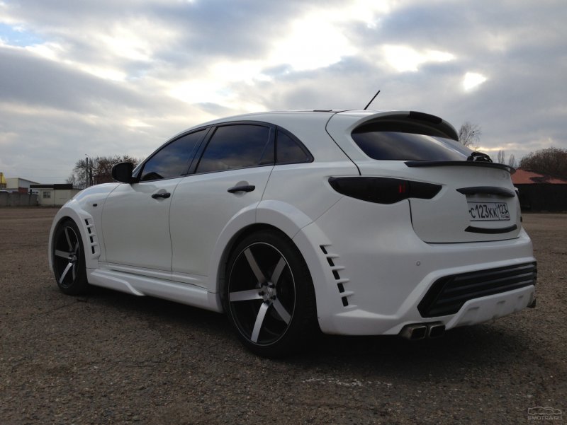 Infiniti FX Renegade