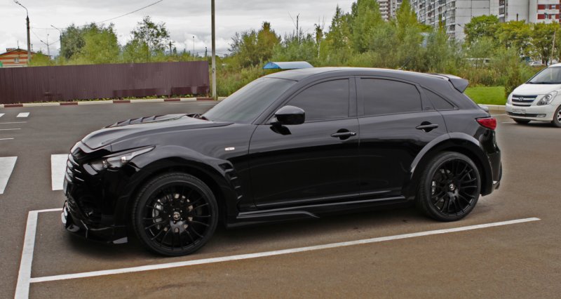 Infiniti fx35 Renegade черный