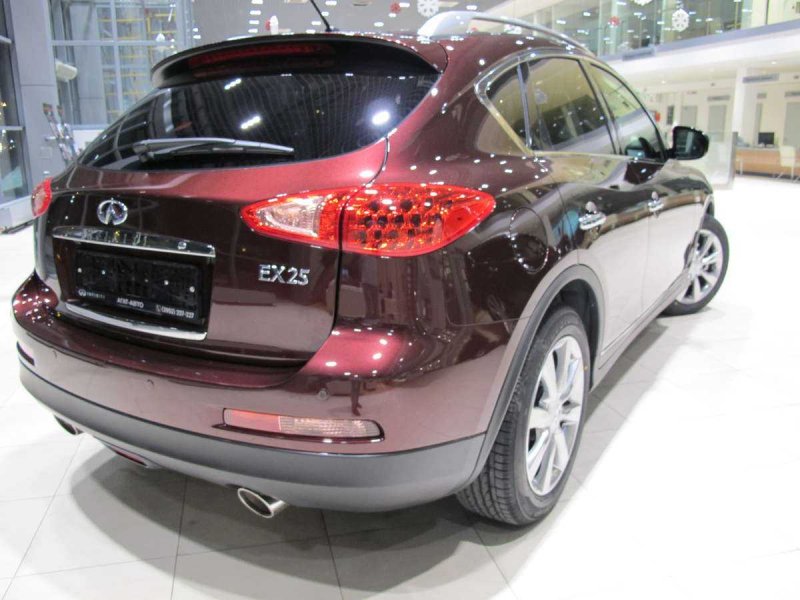 Infiniti ex25 2014