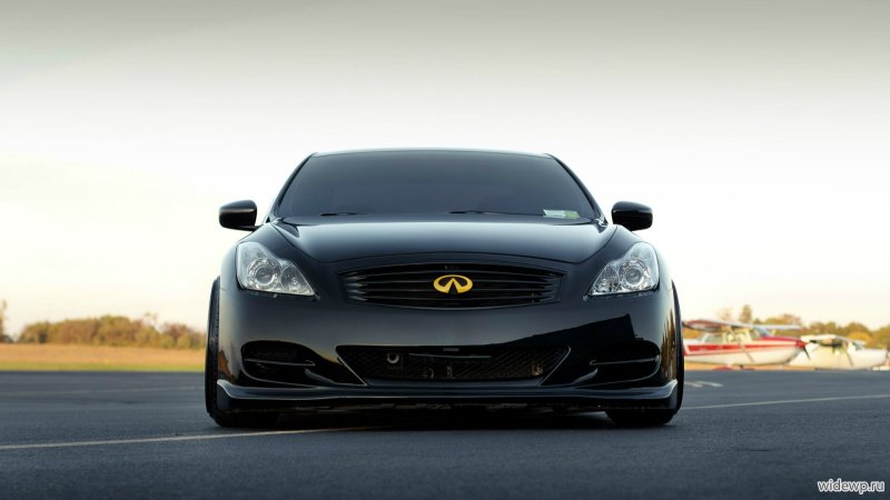 Infiniti g37s Coupe stance