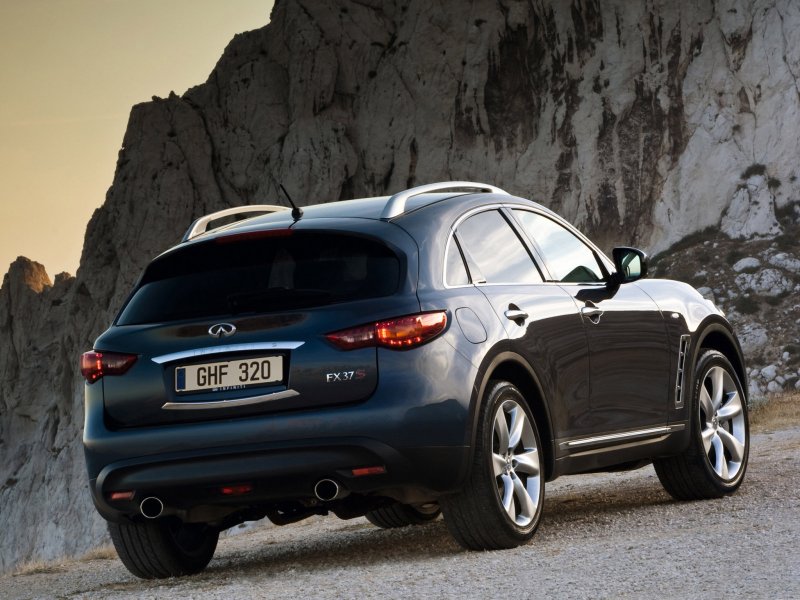 37 Infiniti fx37