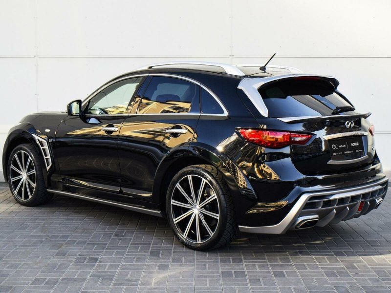 Infiniti qx70 2020