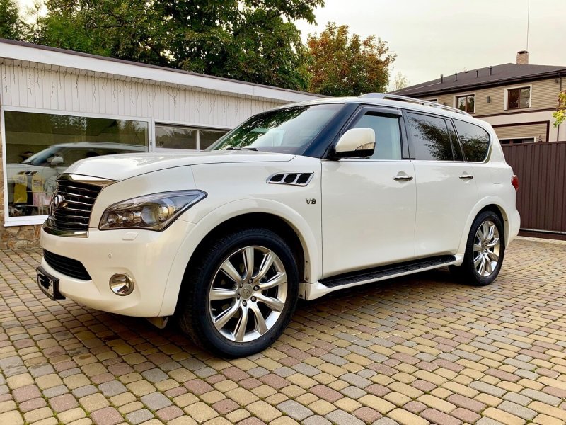 Infiniti qx80 2010