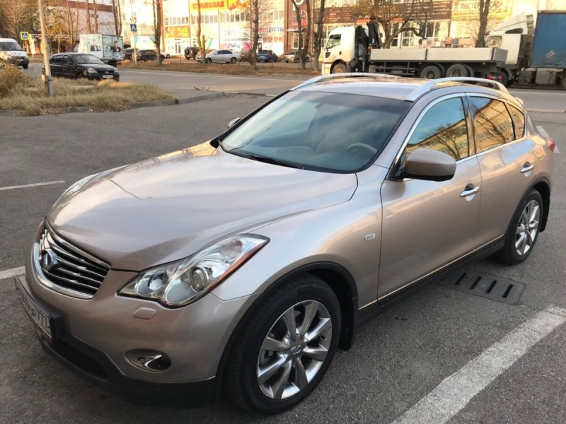 Infiniti ex35 2011