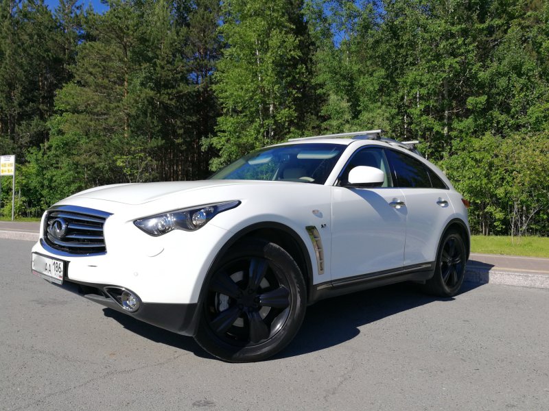 Infiniti FX 3.7