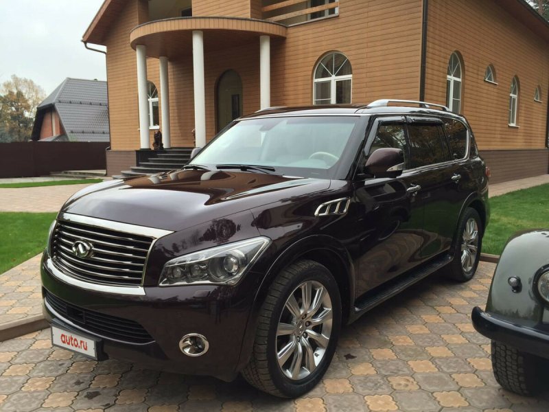 Infiniti qx56 II