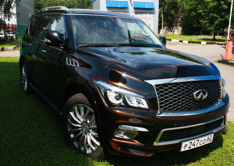 Infiniti qx80 2010