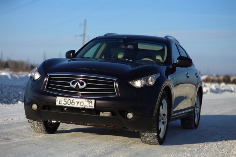 Infiniti fx37 2010