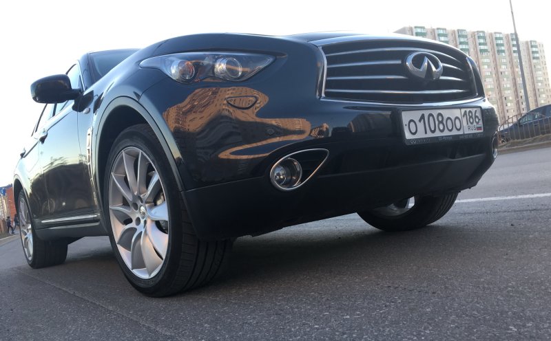 Infiniti FX 50 stock Exhaust