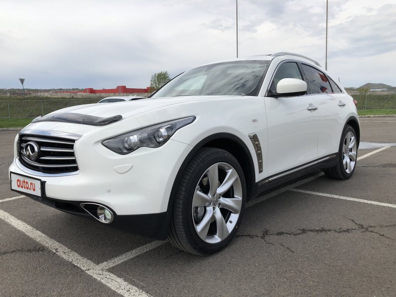 Infiniti fx37 белый