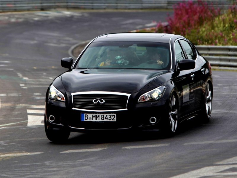 Infiniti m 2010