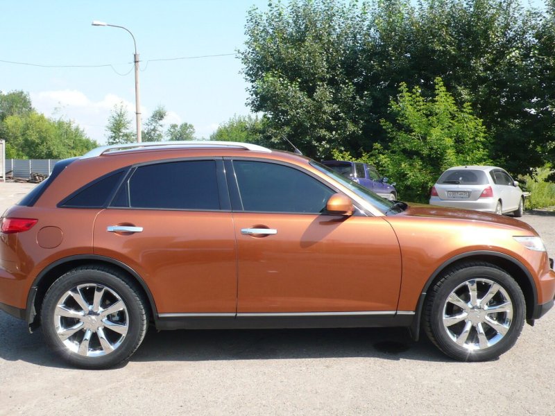 Infiniti fx35 оранжевый