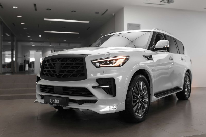 Infiniti qx80 larte Design