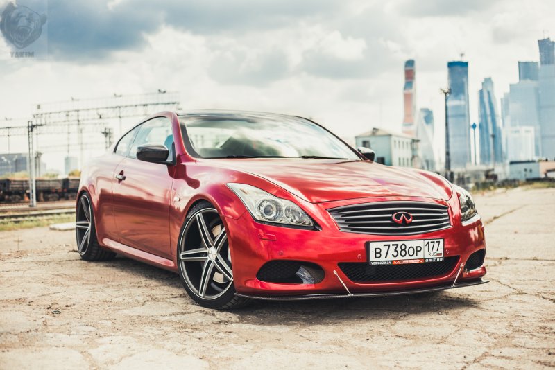 Инфинити g37s красная