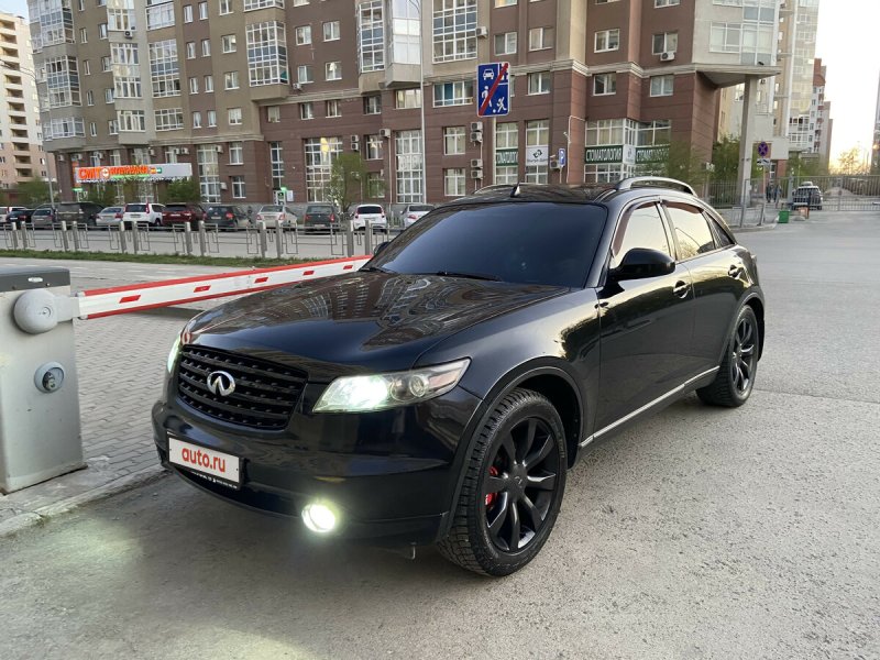 Infiniti fx35 черный