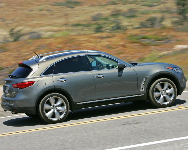 Infiniti qx70 /FX/ 2003