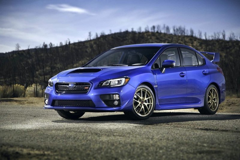 Субару WRX STI 2015