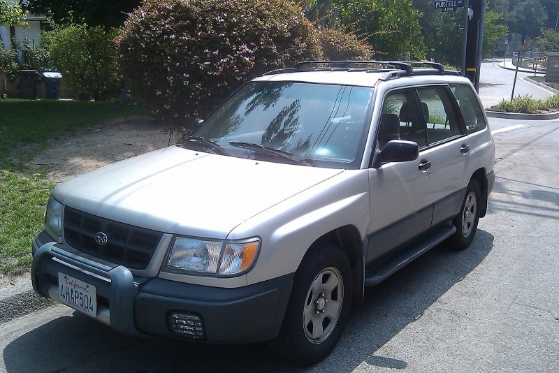 Subaru Forester 2000