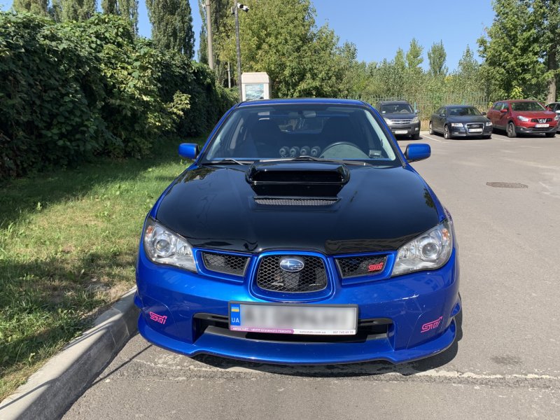 Субару WRX STI капот