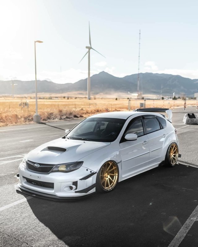 Subaru Impreza WRX STI хэтчбек