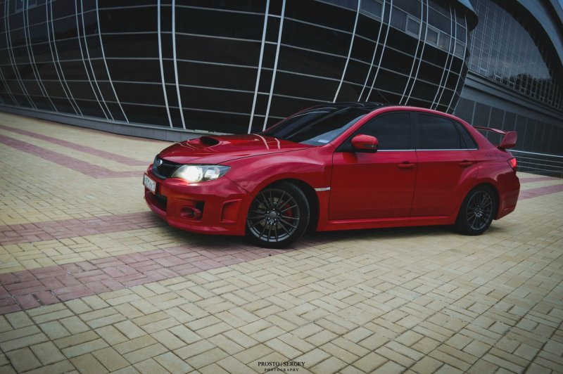 Subaru Impreza WRX 2001 красная Паша Пэла