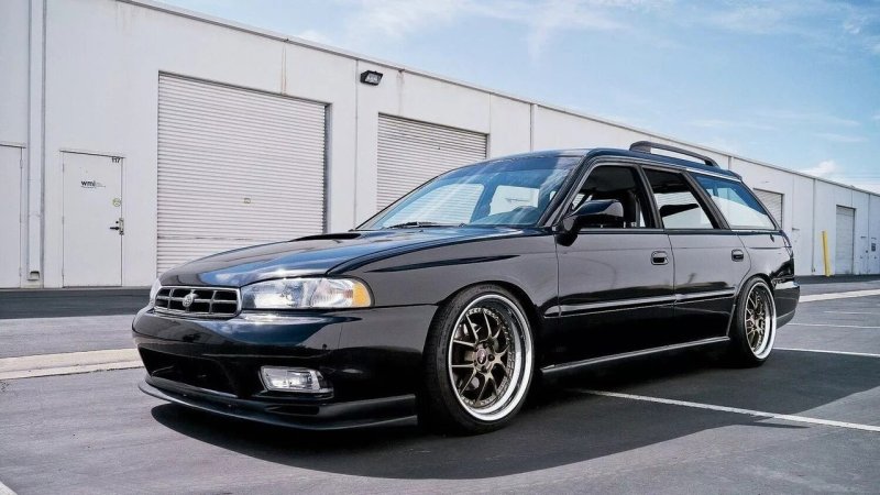 Subaru Legacy Outback 1998 stance