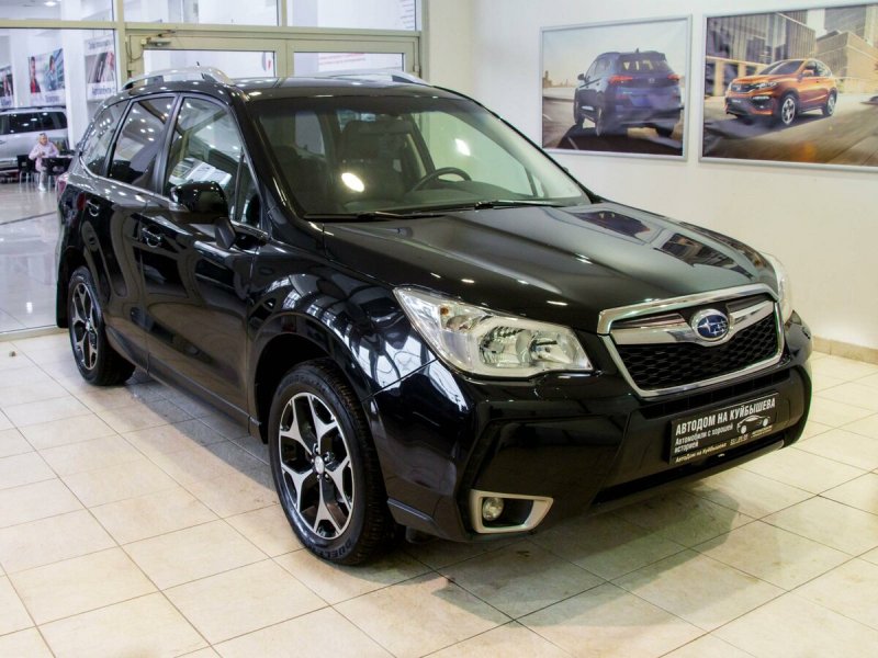 Subaru Forester 2013 черный