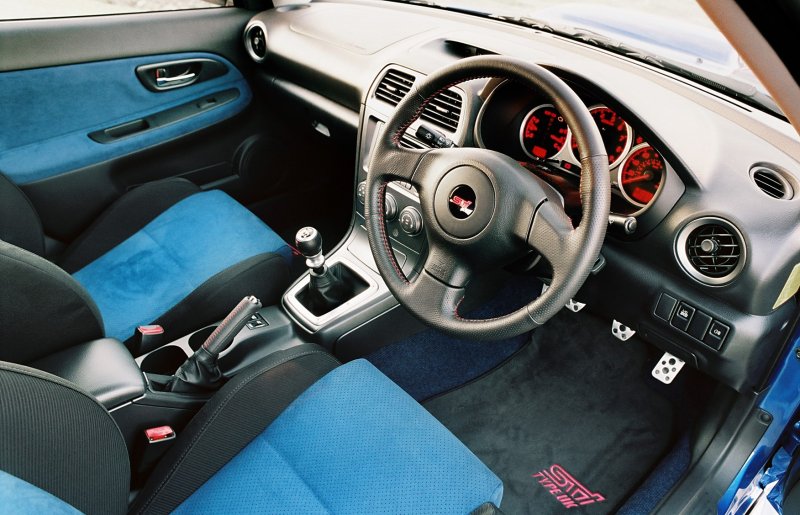 Subaru WRX STI 2007 салон
