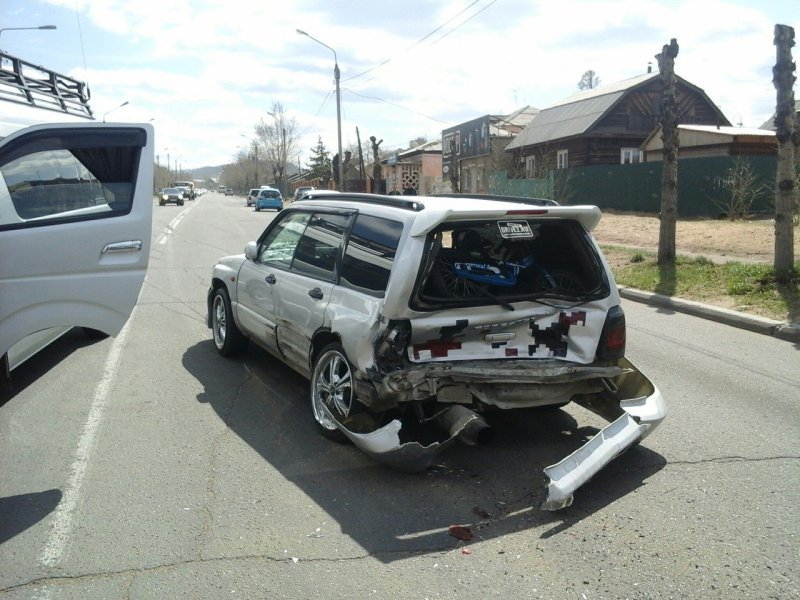 Subaru Forester 2 разбитый