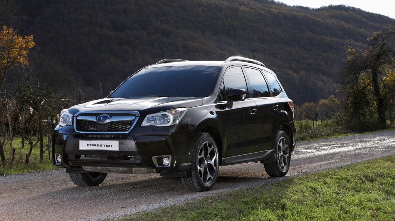 Subaru Forester 2013 черный