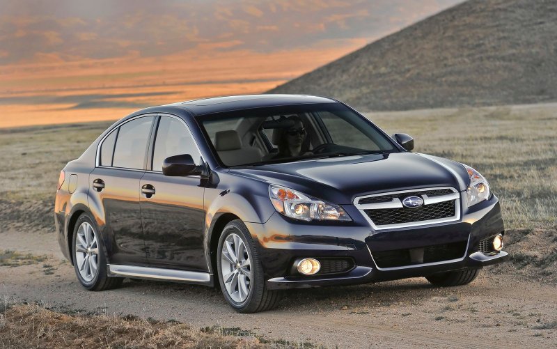 Subaru Legacy седан