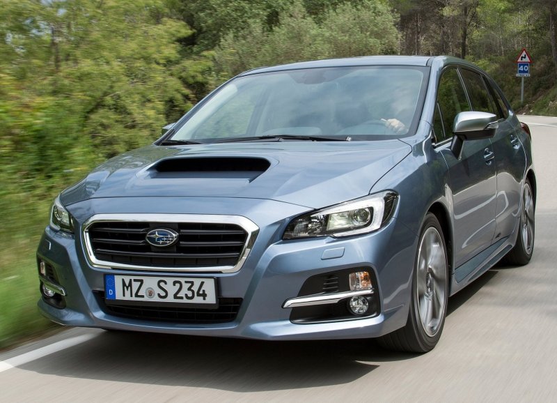 Subaru Levorg седан