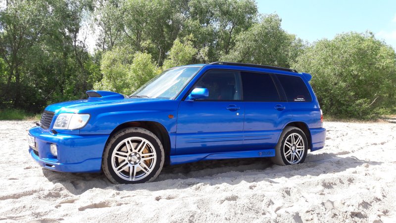 Subaru Forester sf5 синий