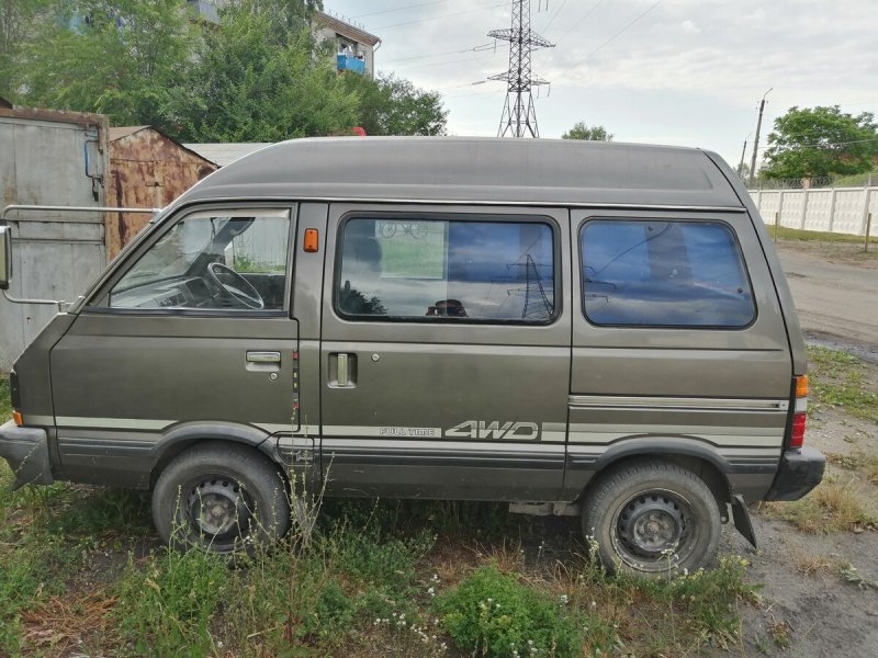 Subaru Domingo 1990