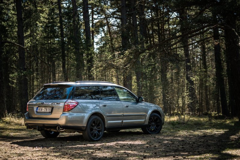 Subaru Outback 2.7